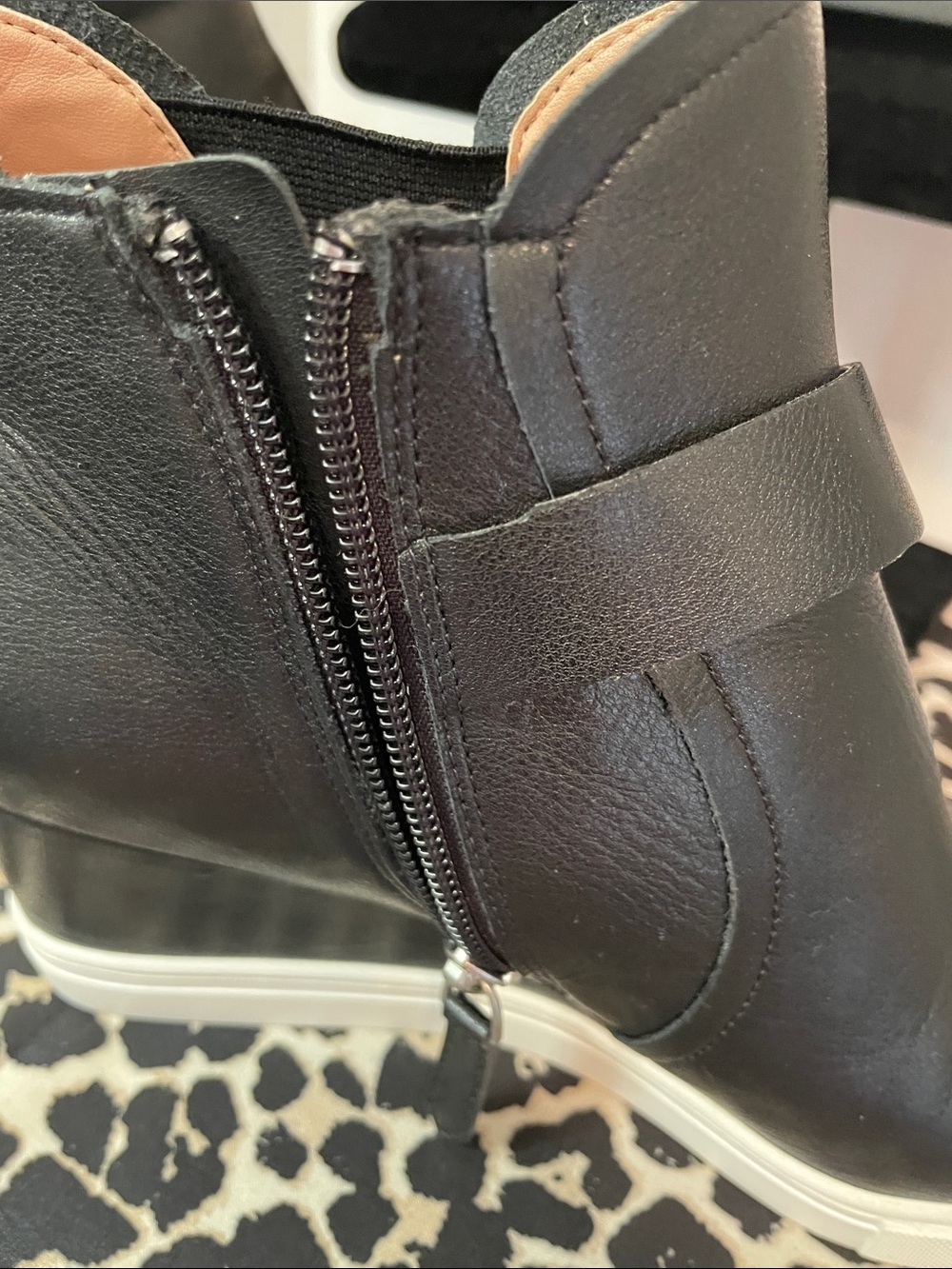 Linea Paola Freston Women's Black Leather Wedge Ankle Sneakers - Picture 4 of 14